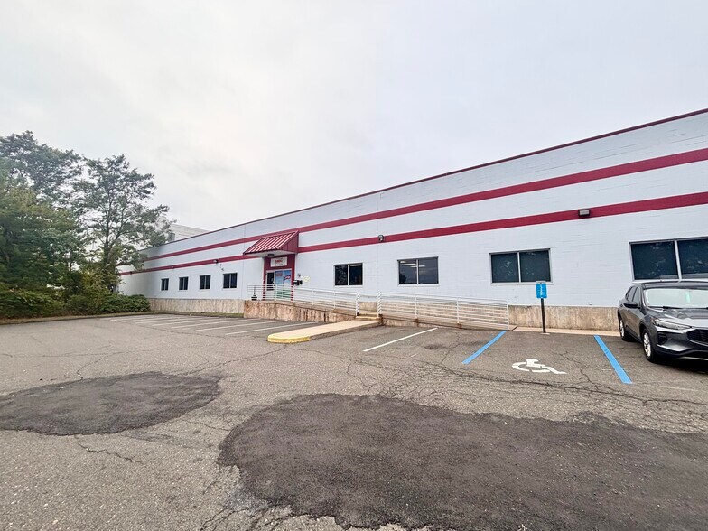 More Photos Of 328 Selleck St, Stamford Food Processing For Lease