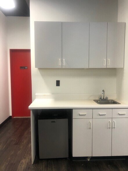 More Photos Of 185 Kisco Ave, Mount Kisco Light Manufacturing For Lease