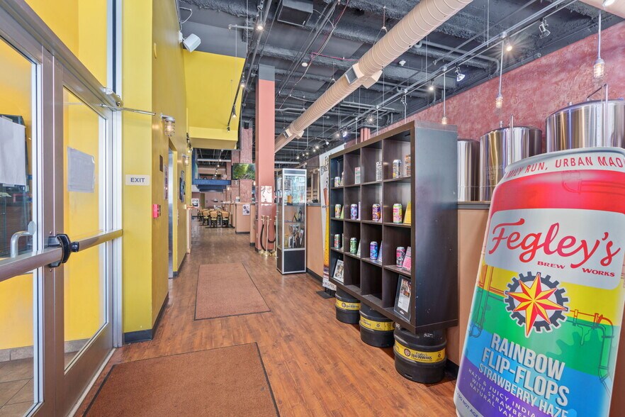 More Photos Of 812-814 W Hamilton St, Allentown Loft Creative Space For Sale