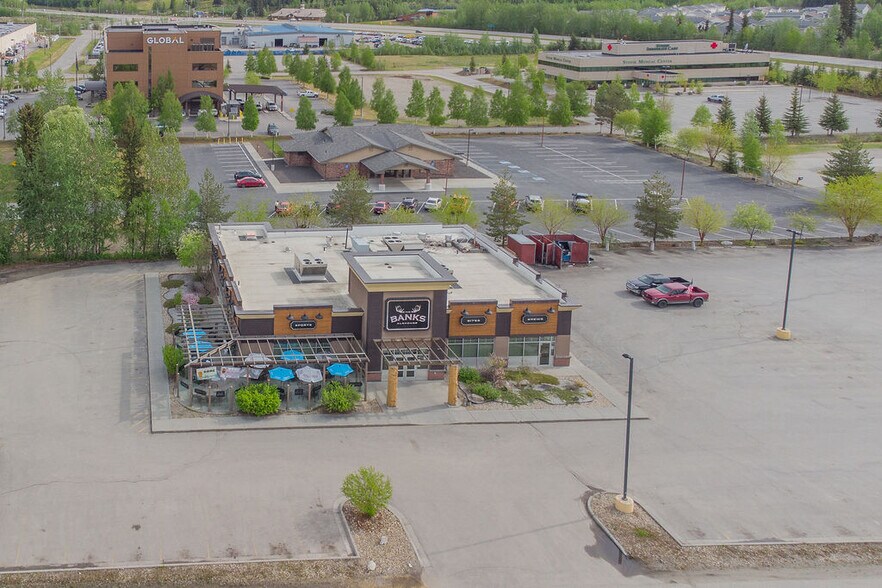 Primary Photo Of 1243 Old Steese Hwy, Fairbanks Restaurant For Sale