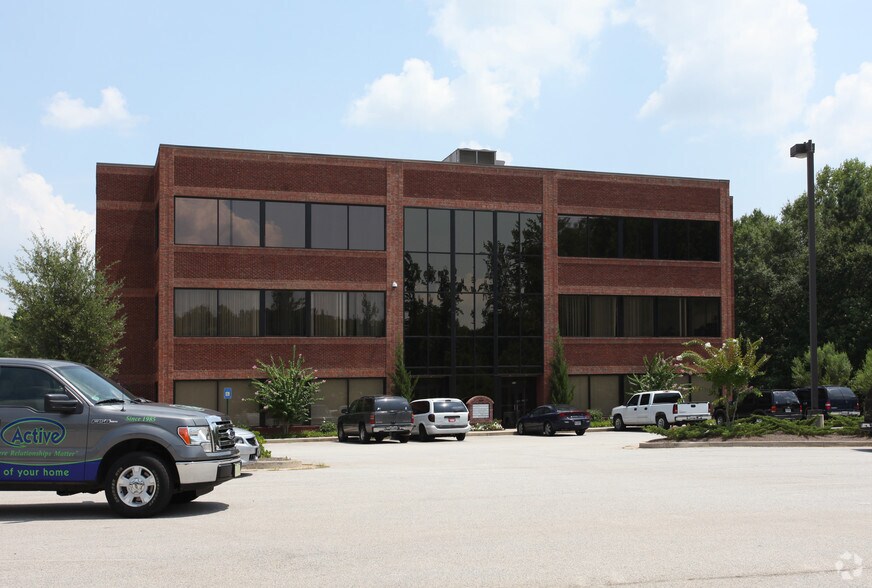 More Photos Of 829 Fairways Ct, Stockbridge Office For Lease