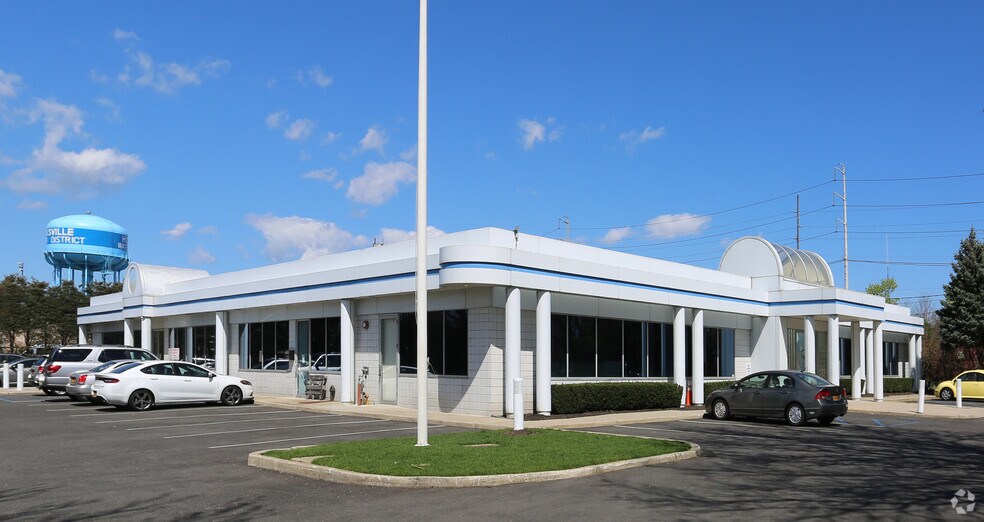 More Photos Of 87 Bethpage Rd, Hicksville Medical For Lease