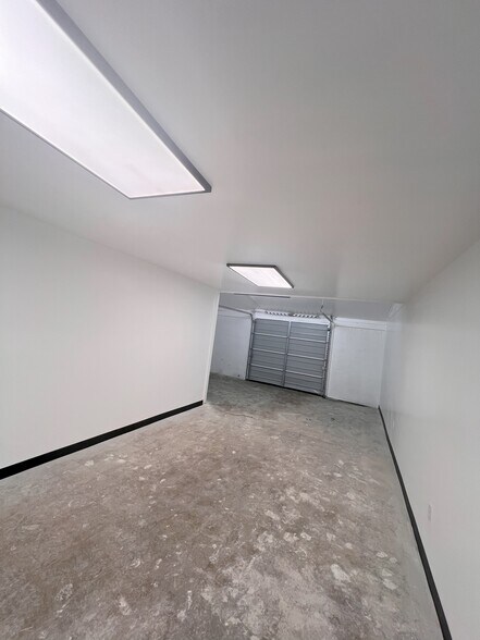 More Photos Of 21 Case Dr, Jackson Service For Lease