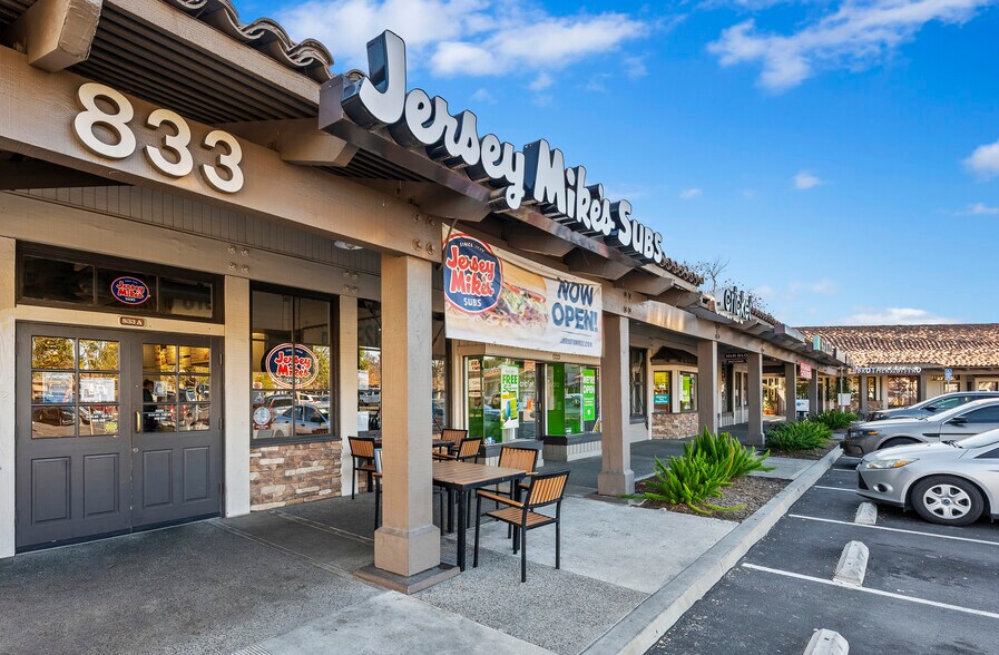 More Photos Of 701-855 S Main Ave, Fallbrook Unknown For Lease