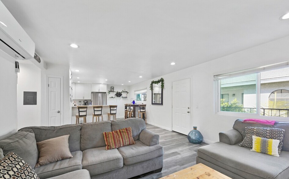 More Photos Of 1206 Gladys Ave, Long Beach Apartments For Sale