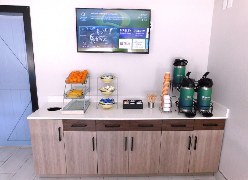 More Photos Of 1823 W Reynolds St, Pontiac Hotel For Sale