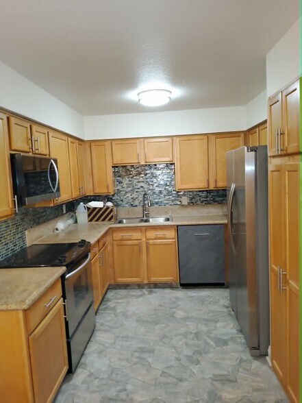 Primary Photo Of 3151 Soaring Gulls Dr, Las Vegas Apartments For Lease