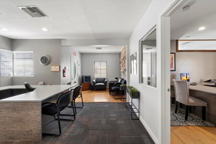 More Photos Of 314 E Thomas Rd, Phoenix Office For Sale