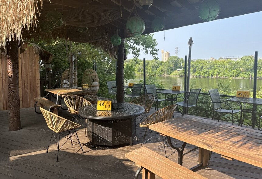 More Photos Of 1900 & 1924 Marshall St NE, Minneapolis Restaurant For Lease