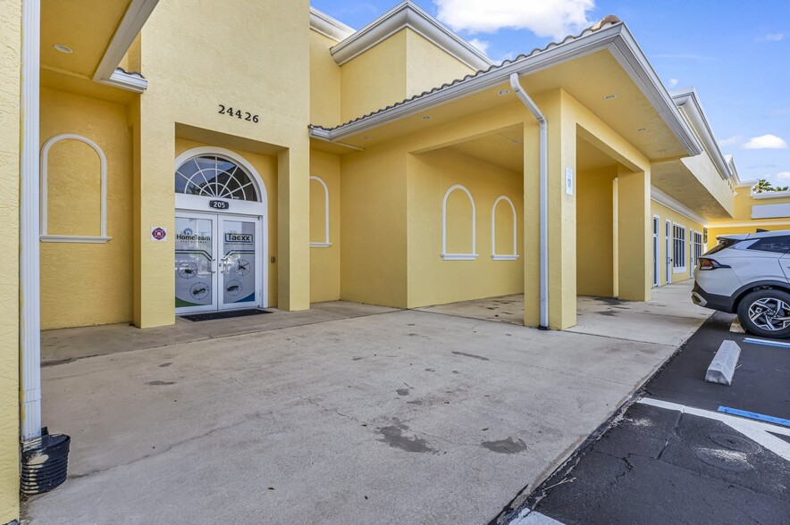 More Photos Of 24420 Sandhill Blvd, Punta Gorda Storefront Retail Office For Sale