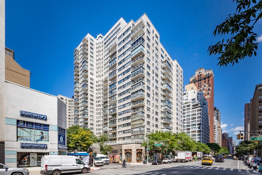 More Photos Of 150 E 69th St, New York Apartments For Lease