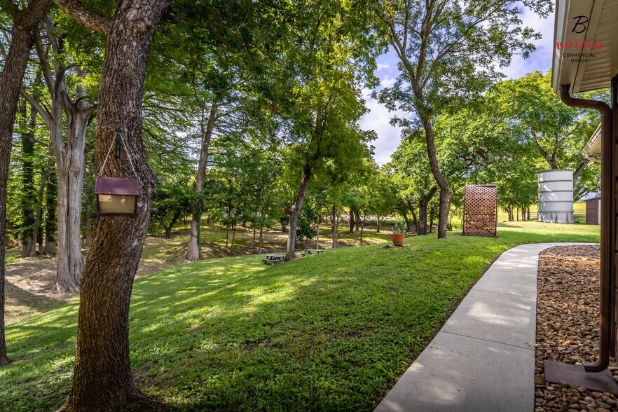 More Photos Of 50500 Interstate 10 W, Comfort Office For Sale