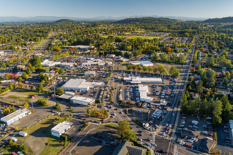 More Photos Of 1940 E Powell Blvd, Gresham Auto Dealership For Sale