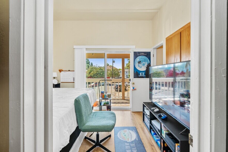 More Photos Of 1415 4th St, Napa Apartments For Sale