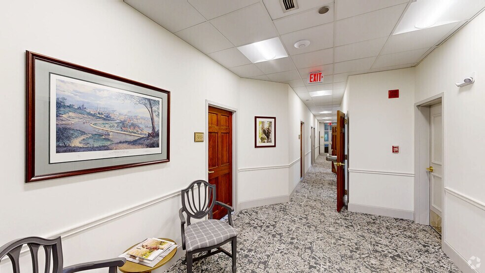 More Photos Of 600 Cameron St, Alexandria Office For Lease