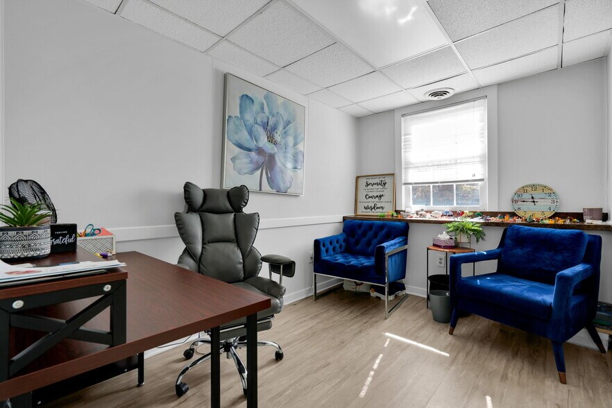More Photos Of 70 Schanck Rd, Freehold Medical For Lease