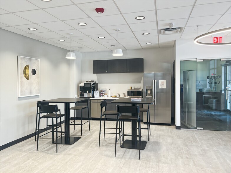 More Photos Of 2301 Sun Valley Dr, Delafield Coworking Space