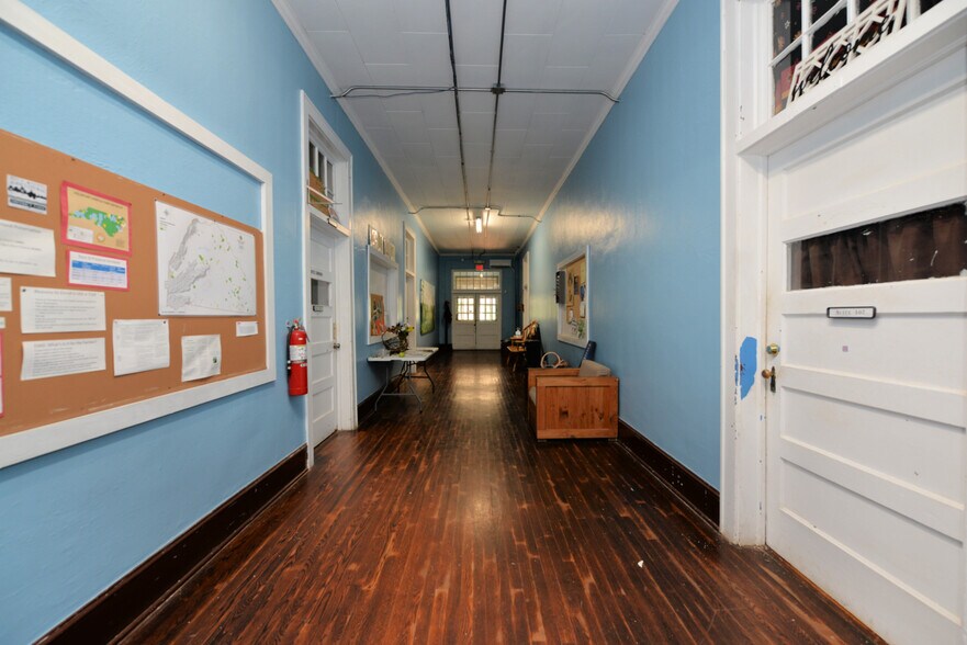 More Photos Of 156 School Rd, Mill Spring Office For Lease