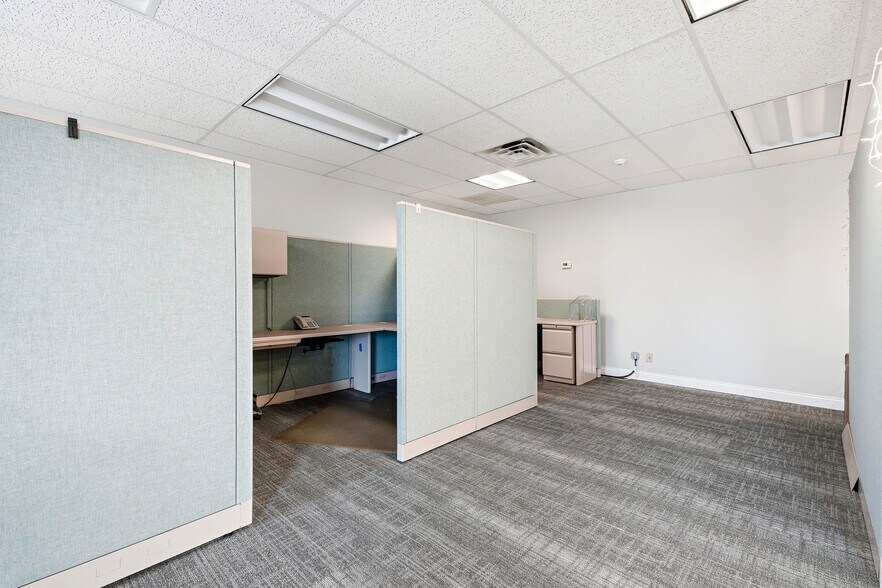 More Photos Of 1101 8th Ave, Huntington Research And Development For Sale