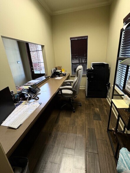 More Photos Of 40-B Louis Prima Drive, Covington Office For Lease