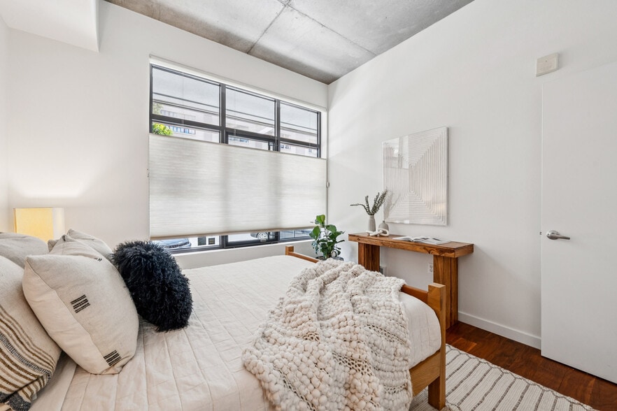 More Photos Of 288 3rd St, Oakland Apartments For Sale