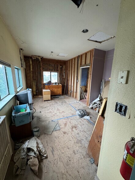 More Photos Of 20 Main St, Isleton Hospitality For Sale