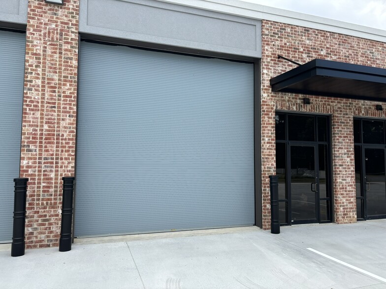 More Photos Of 230 Casey's Ln, Flowood Light Distribution For Lease