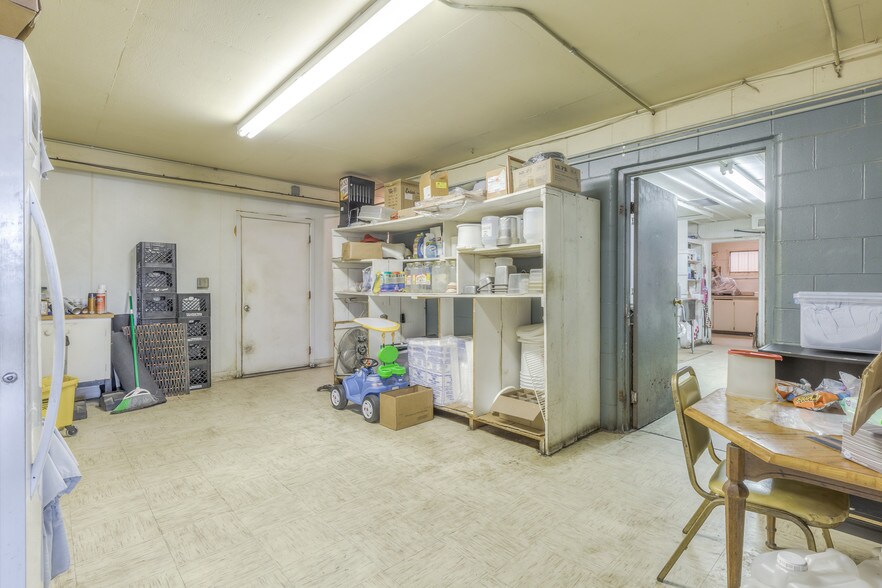 More Photos Of 29301 Hwy 82 Hwy, Park Hill Restaurant For Sale