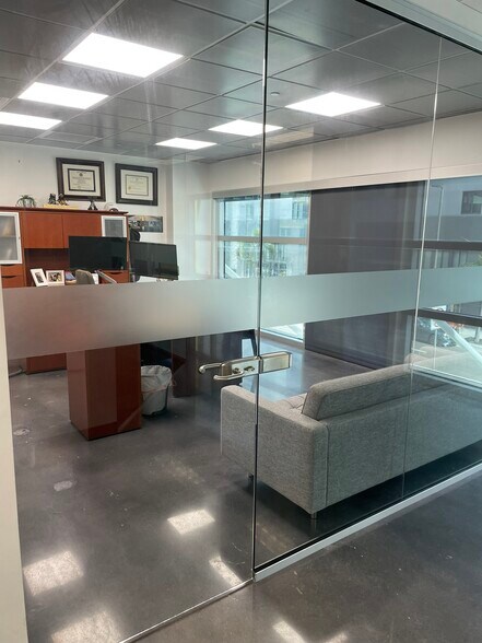 More Photos Of 1208 E Kennedy Blvd, Tampa Apartments For Lease