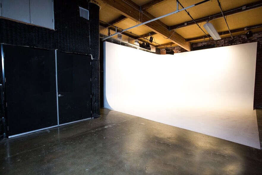 More Photos Of 4200 Sepulveda Blvd, Culver City Coworking Space
