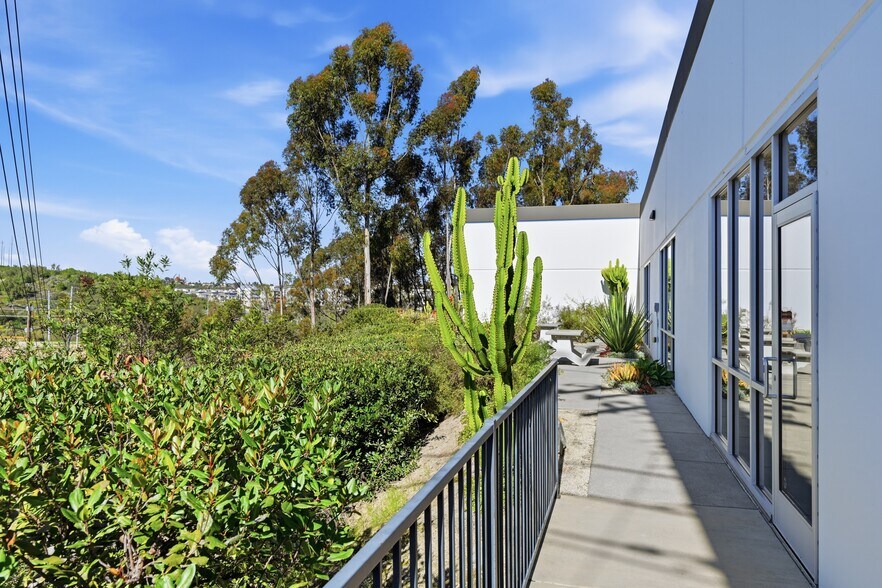 More Photos Of 9170-9190 Camino Santa Fe, San Diego Light Manufacturing For Sale