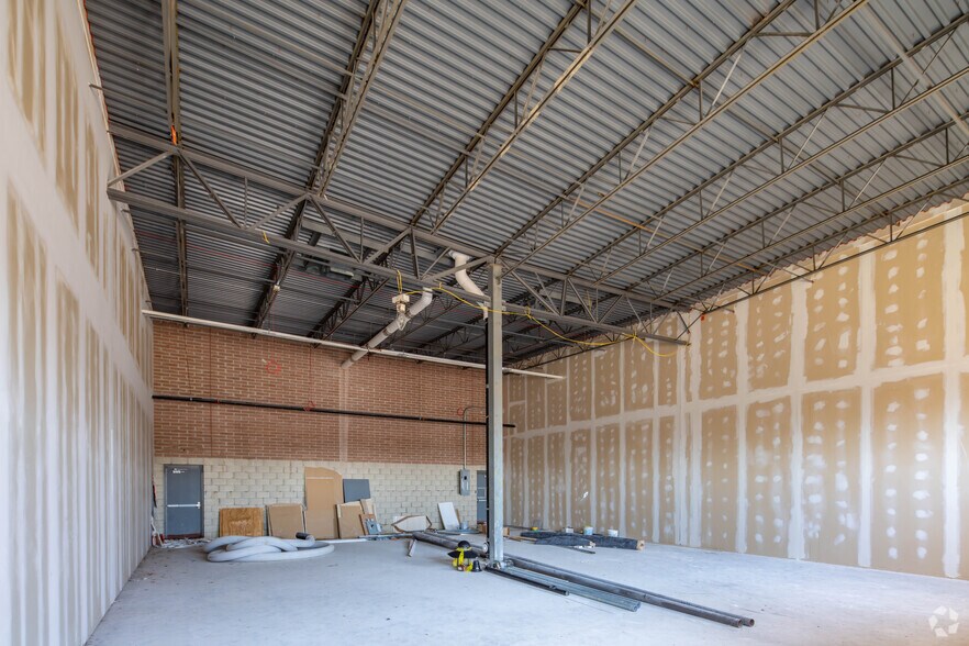 More Photos Of 50355-50551 Vergote Dr, Chesterfield Unknown For Lease