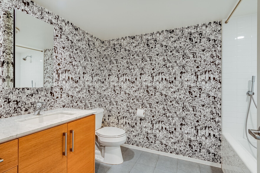 More Photos Of 2100 Abbot Kinney Blvd, Venice Office For Lease