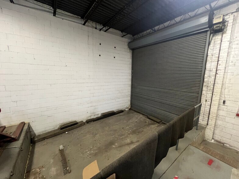 More Photos Of 3353 Noell Ave, Bronx Warehouse For Lease