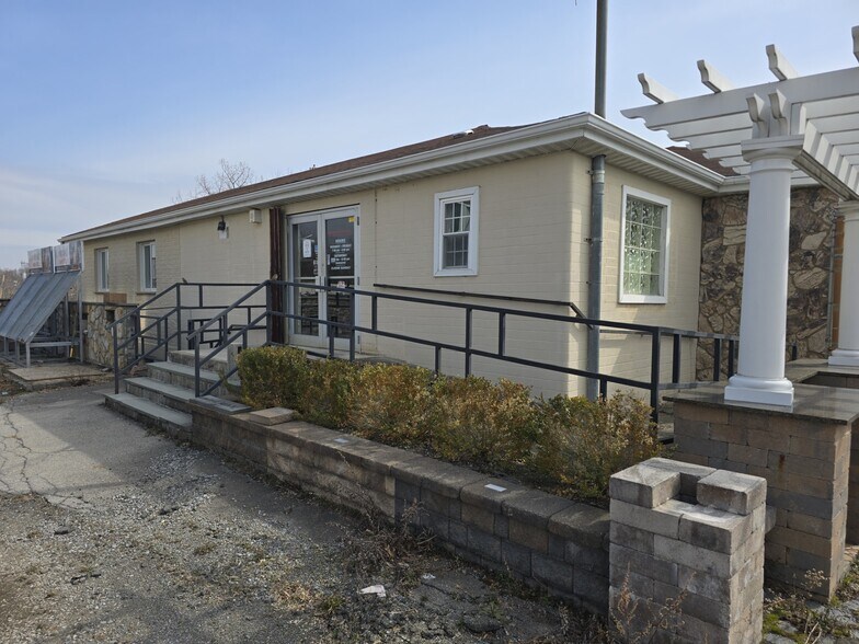 More Photos Of , New Windsor Township Industrial For Sale