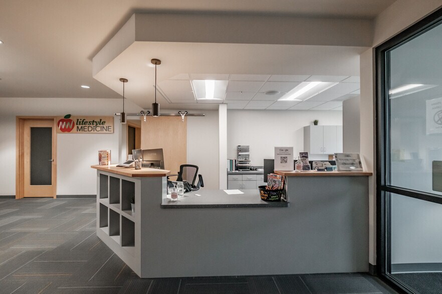 More Photos Of 1025 2nd St NW, Salem Medical For Sale