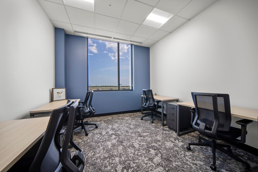 More Photos Of 24200 Via Mazzini Way, Richmond Office For Lease