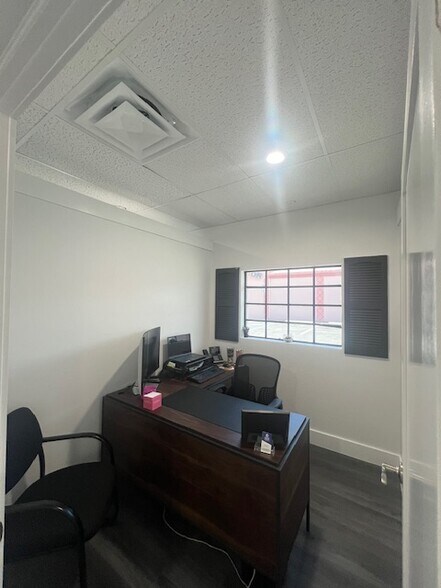 More Photos Of 910 Cape Coral Pky E, Cape Coral Restaurant For Sale