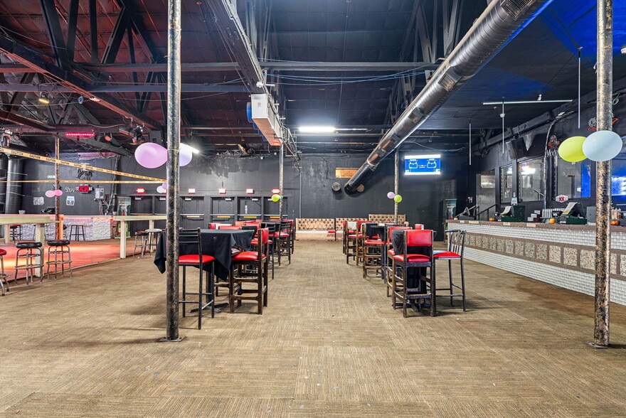 More Photos Of 13087 Hwy 271 N, Tyler Sports And Entertainment For Lease