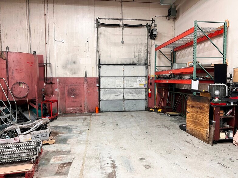 More Photos Of 506 James St, Brainerd Warehouse For Lease