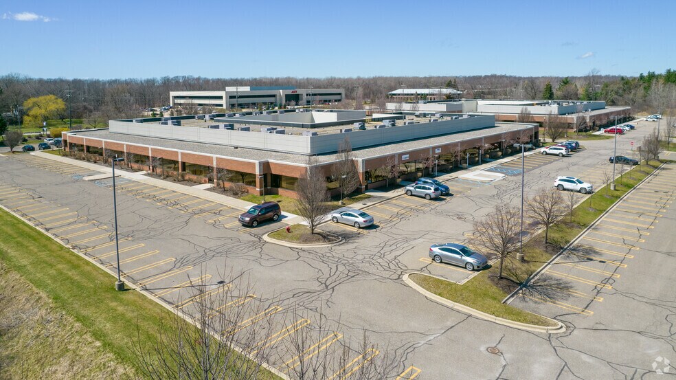 More Photos Of 26800 Meadowbrook Rd, Novi Research And Development For Lease