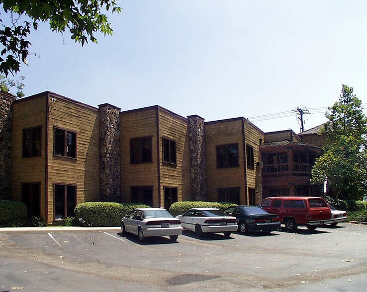 More Photos Of 100 W Foothill Blvd, San Dimas Office For Lease