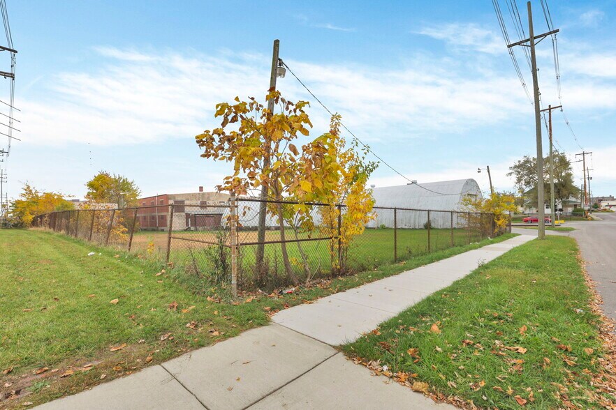 More Photos Of 435 N Elizabeth St, Lima Warehouse For Sale