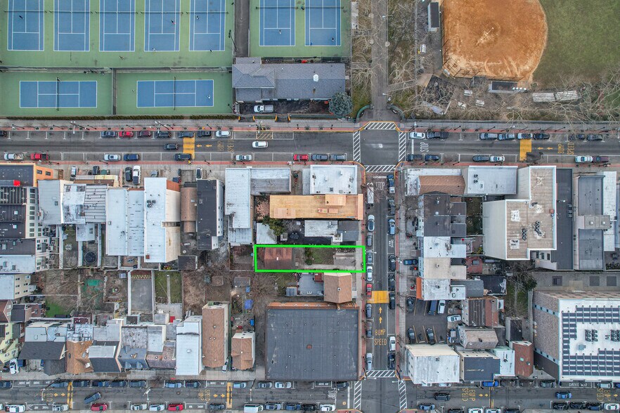 More Photos Of 206 Bergenline Ave, Union City Land For Sale