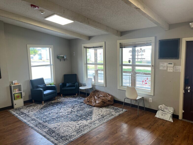 More Photos Of 104 Northwest Dr, Round Rock Daycare Center For Sale