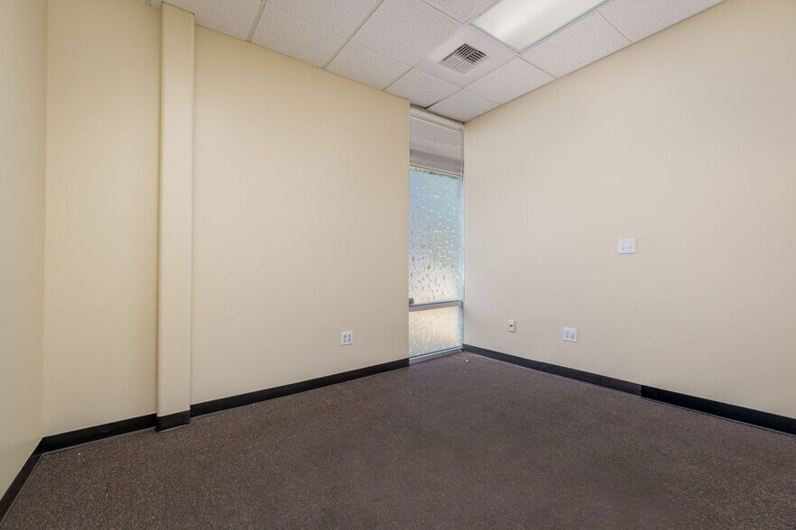 More Photos Of 345 Crown Point Cir, Grass Valley Flex For Lease