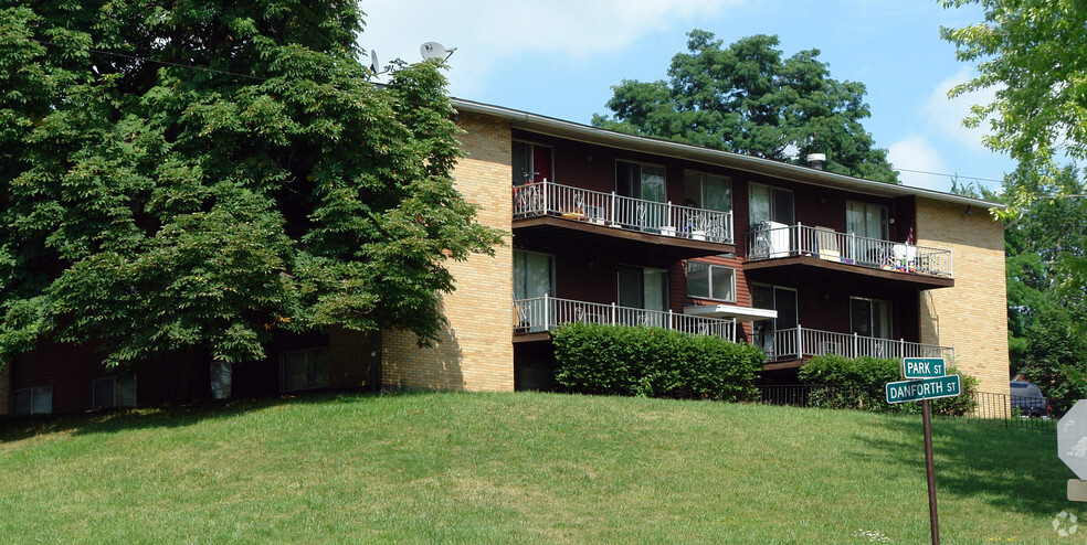 Primary Photo Of 1310 Park St, Syracuse Apartments For Sale