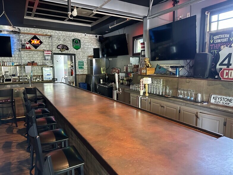 More Photos Of 3228 N Davidson St, Charlotte Restaurant For Lease