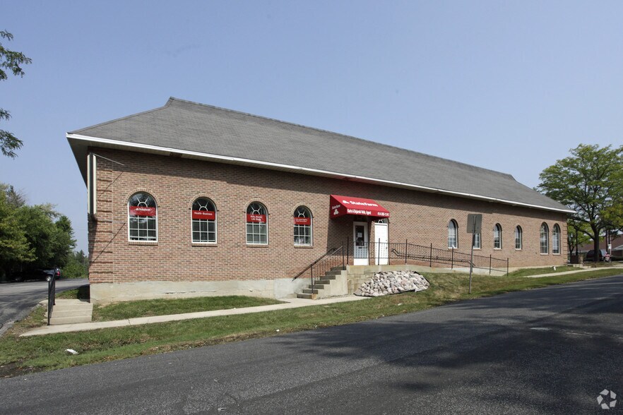 More Photos Of 7919-7961 N 76th St, Milwaukee Freestanding For Sale