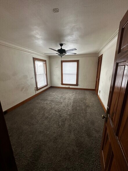 More Photos Of 1269 4th Ave SE, Cedar Rapids Multifamily For Sale